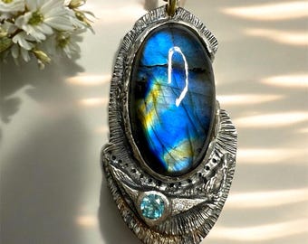 Handmade Silber & 750 Gold Anhänger: Sterling Silber, Labradorit Blautopas Akzent