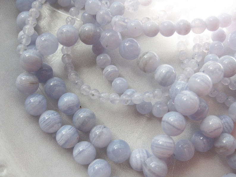 16 inch strand 8mm Blue Lace Agate Round Beads