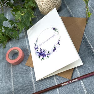 Karte zur Taufe | Klappkarte A6 | Blumenkranz-Motiv Lavendel in Aquarell | gedruckt auf naturweißem Papier | inkl. Kraftpapier-Umschlag