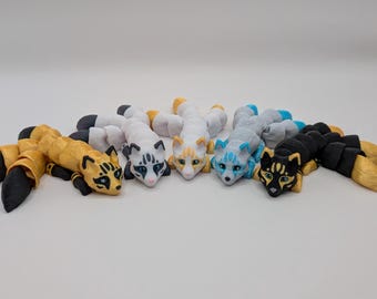 Juguete antiestrés Kitsune personalizable / Compañero de escritorio articulado o llavero