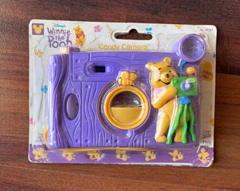 Vintage Disney Winnie de Pooh snoepcamera paarse speelgoeddispenser tapper 14103