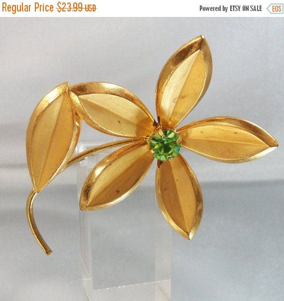 Flower Brooch. Rhinestone Flower Brooch. 1950s.  … - image 2