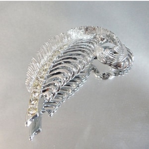 Leaf Brooch. Silver Leaf Pin. Feather Brooch. Vintage Brooch. Rhinestone Brooch. Brooches for Women. Jewelry for Brides. waalaa.