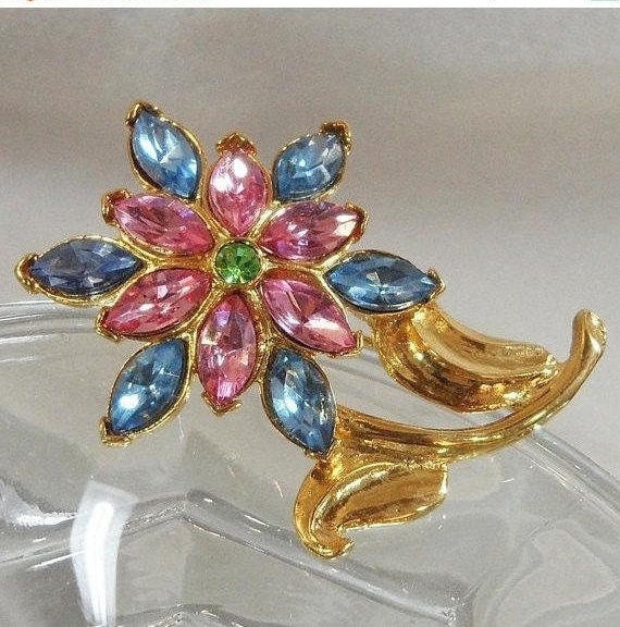Vintage Sphinx blue lucite belly frog gold-tone brooch