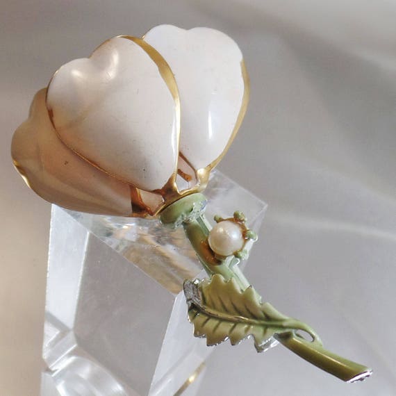 Flower Brooch. White and Gold Plated Flower Brooc… - image 3