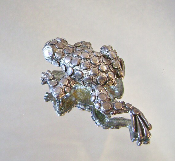Pewter and Rhinestone Frog Brooch.  Pewter and Rh… - image 3