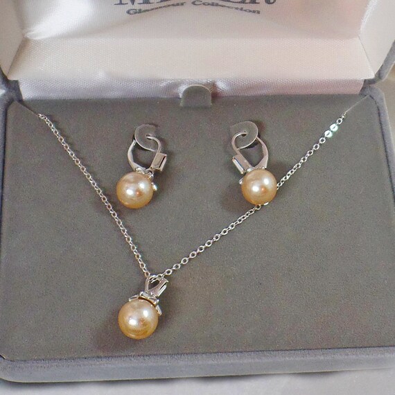 Nolan Miller Necklace. Nolan Miller Earrings. Pea… - image 4