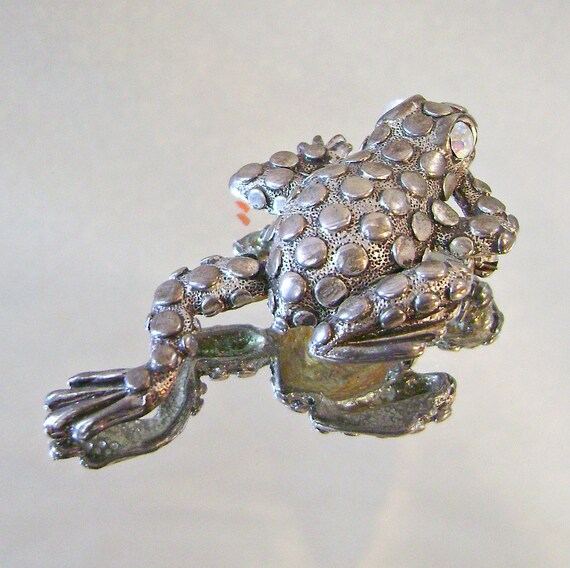 Pewter and Rhinestone Frog Brooch.  Pewter and Rh… - image 4