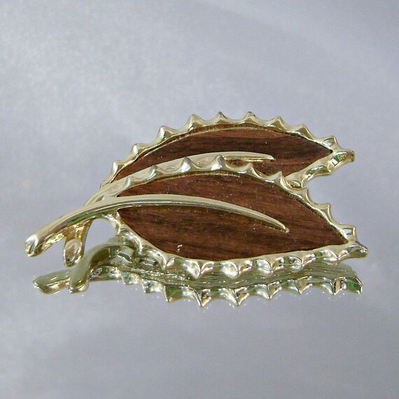 Sarah Coventry. Leaf Brooch. Sarah Coventry Woode… - image 3