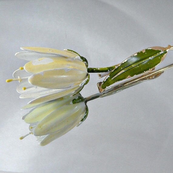 Flower Brooch. Weiss Brooch. Shabby Chic Brooch. … - image 2