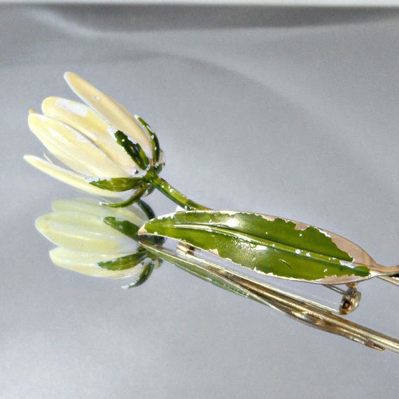 Flower Brooch. Weiss Brooch. Shabby Chic Brooch. … - image 1