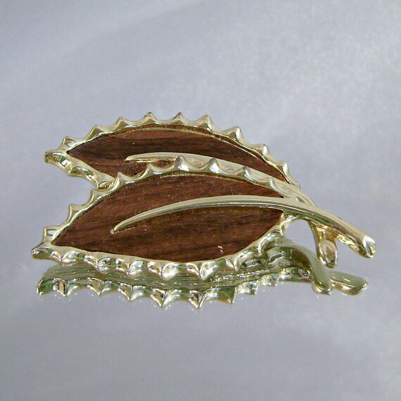 Sarah Coventry. Leaf Brooch. Sarah Coventry Woode… - image 4