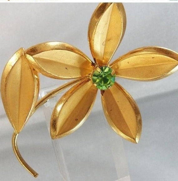 Flower Brooch. Rhinestone Flower Brooch. 1950s.  … - image 1