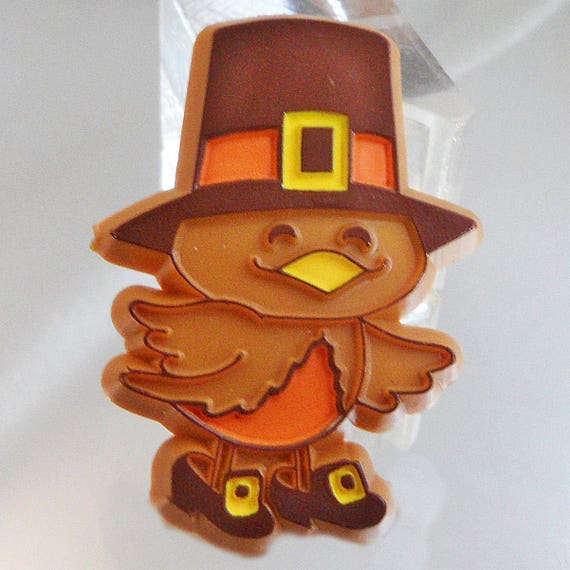 Pilgrim Turkey Brooch. Thanksgiving Turkey Pilgrim Pin. Hallmark Thanksgiving Brooch. waalaa.