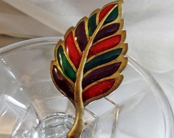 Leaf Brooch.  Enamel Pin. Enamel Leaf Pin.  Red Green Leaf Brooch. waalaa.