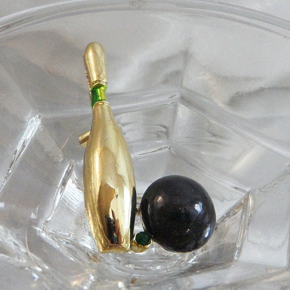 Bowling Brooch. Bowling Ball. Bowling Pin. Rhinestone. Gerry's waalaa.