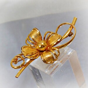 Gold Brooch. Flower Brooch. Rose Gold Flower Brooch. Vintage Brooch. Forstner 12k GF Gold Pin. Jewelry for Women. Jewelry for Brides. waalaa