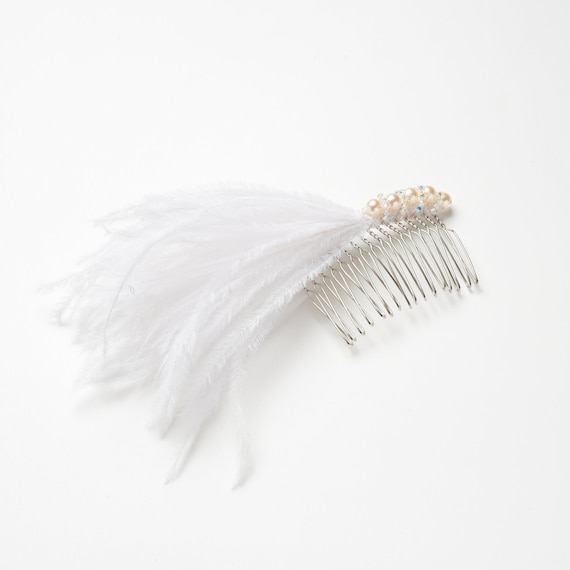 Bridal Feather Hair Comb / Feather Fascinator With Swarovski  display picture 2