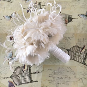 Feather Bouquet with spiky goose - Modern wedding bouquet - Alternative Bouquet - Ivory bridal Bouquet - diamante and pearl bouquet