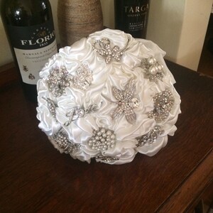 Ivory Wedding Bouquet-Vintage Style Fabric and Brooch Bouquet-Alternative Bridal Bouquet-Ivory Crystal diamante Bouquet-Heirloom Bouquet