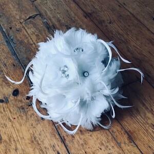 Feather Bouquet - Modern wedding bouquet - Alternative Bouquet - Ivory bridal Bouquet - diamante and pearl bouquet