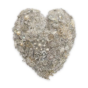 Heart Brooch Bouquet | Bridal All Brooch Wedding Bouquet | Alternative Bouquet |Vintage, heirloom, artificial bouquet jewel bouquet