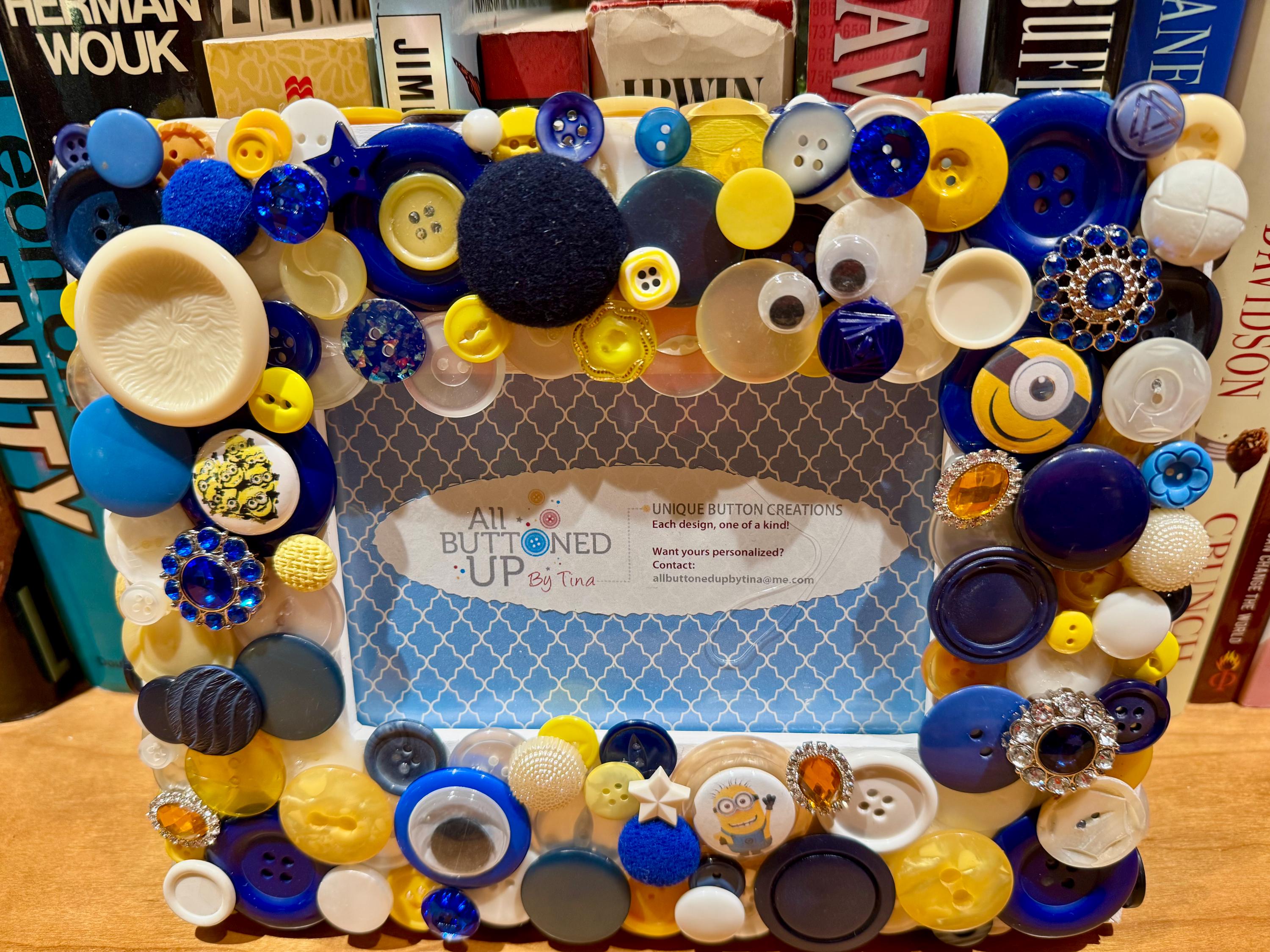 MINION Button Picture Frame in Blue Yellow and White ~ Cartoon Frame ~ Frame for Child ~ Birthday Gift ~ Baby Gift ~ for 4x6 photo