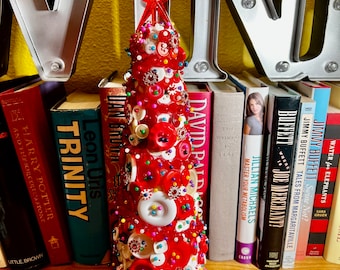 Sapin de Noël rouge bouton 12" ~ Décoration de Noël ~ Cadeau de pendaison de crémaillère