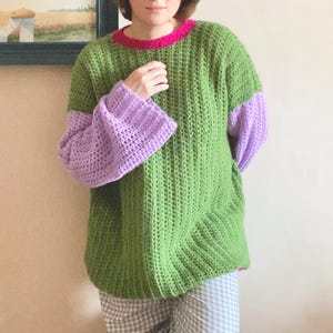 Suéter grande de ganchillo, estilo acogedor, suéter con bloques de color, mangas largas.