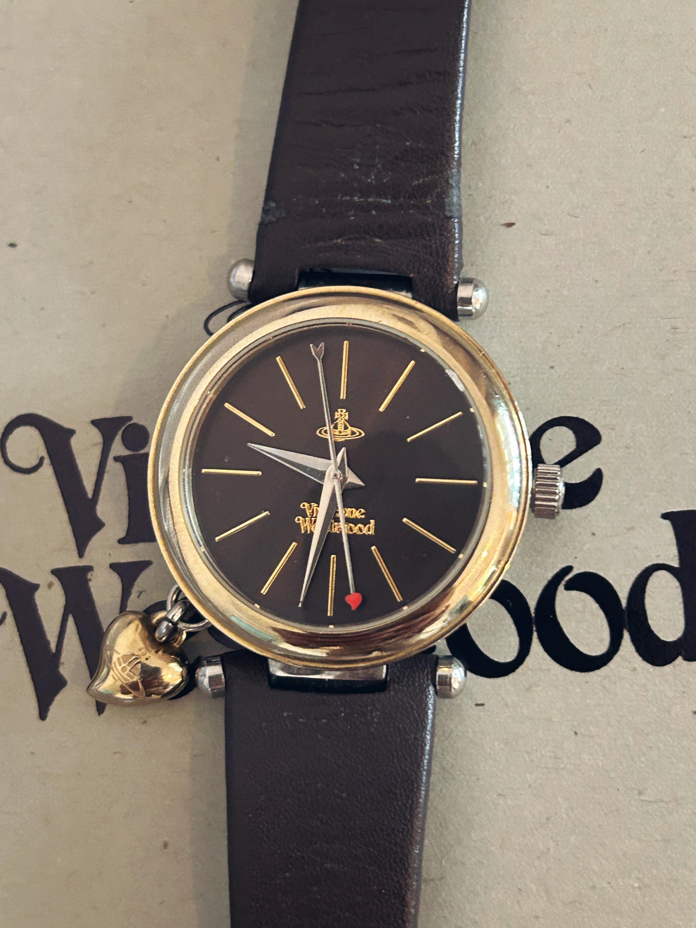 時計 Vivienne Westwood//VV006 Vivienne Westwood VV006 Vintage Watch – Swiss Quartz, Leather