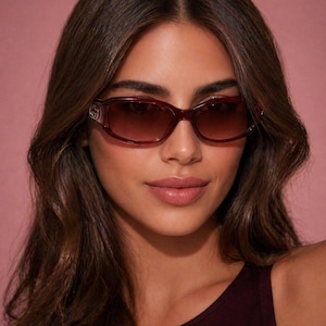 Gucci Vintage Sunglasses GG 2934 – Rectangular Burgundy Acetate Y2K Designer Glasses Early 2000s