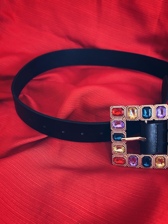 Vintage Black Belt With Colorful Gem Buckle – Bold & Elegant  display picture 1