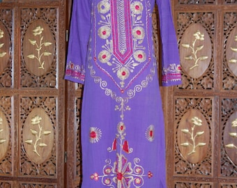 ON SALE 1970s Purple Embroidered Maxi Boho Hippie Caftan Sz XS