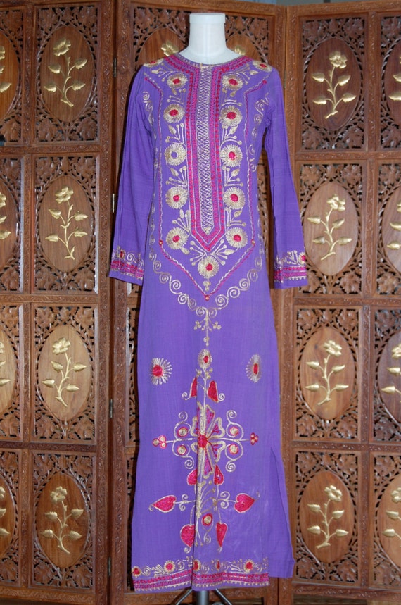 ON SALE 1970s Purple Embroidered Maxi Boho Hippie 