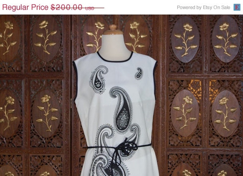 ON SALE Vintage 1960s ALFRED Shaheen Black Paisley Print Sheath Dress image 2