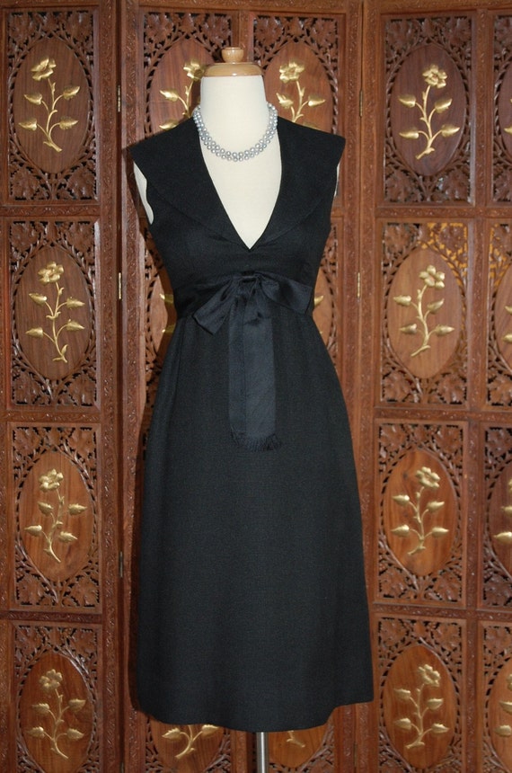 ON SALE Vintage 1960s MOLLIE Parnis Boutique Blac… - image 1