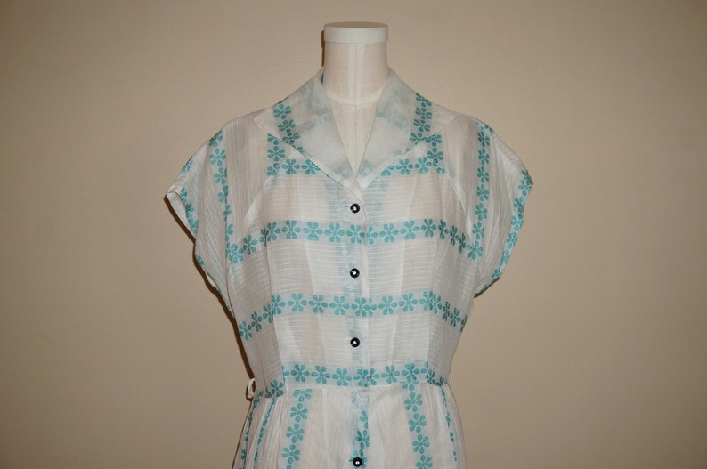 Vintage 1950s Glenbury by Huntington White & Green Floral Shirt Dress image 1