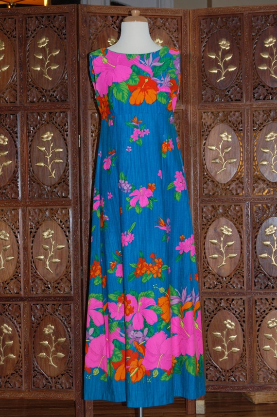 ON SALE 1970s Hawaiian Neon Floral Bark Cloth Maxi