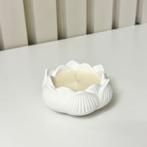Lotus flower candle | Flower candle | Trinket candle | Jesmonite candle