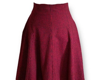 Vintage 1970's Women's Wool Skater Skirt / Size Small Medium / High Waist Red & Black Plaid Preppy Schoolgirl Skirt