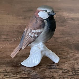 Vintage 1970er Goebel Vogel Figur / Spatz / handbemalte Porzellanfigur / Vintage 3802207 / Vintage Shelfie / Geschenk für Vogelbeobachter
