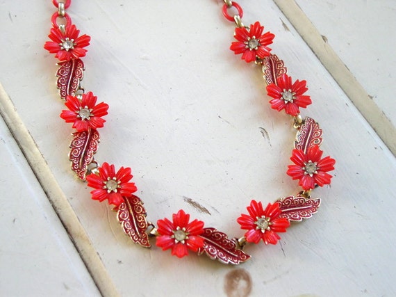 Vintage 1950's Poinsetta Necklace / 50's Red Flor… - image 2