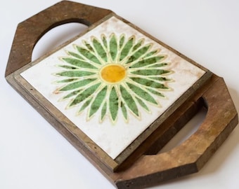 Mid Century Vintage Tile Trivet / Vintage Serving Tray / Daisy Floral Ceramic Hot Plate