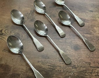 Vintage Oneida Deluxe Stainless Steel Independence Oval Soup Spoon / Set of 6 / Dinner Spoon / Replacement Flatware