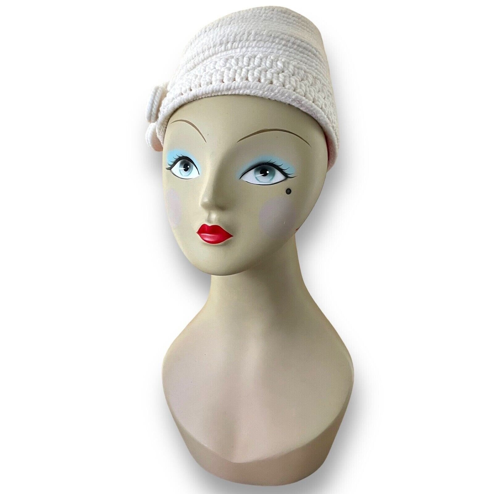 Vintage 1940s Everitt Needlepoint Womens White Beehive Tilt Hat Sculpted Toque P1260114__01297.1761760154.JPG?c=2 main image 4