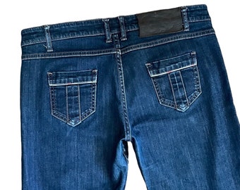 Y2K Vintage Burberry Boot Cut Low Rise Jeans / Women&#39;s Size 6 / Nova Check Plaid Pockets / Medium Wash Denim