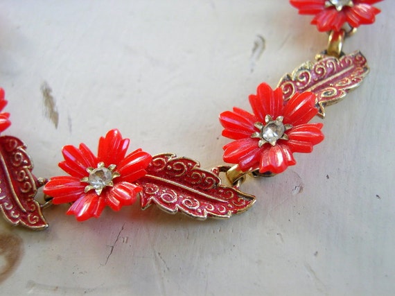 Vintage 1950's Poinsetta Necklace / 50's Red Flor… - image 3