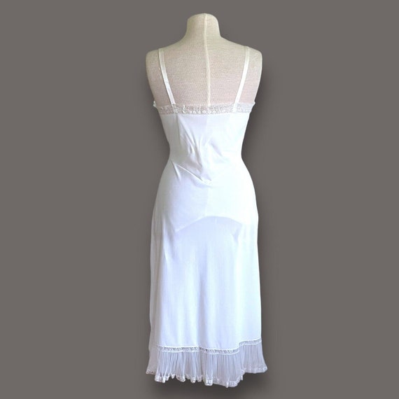 Vintage 1950’s Shadowline Women’s White Crystal P… - image 10