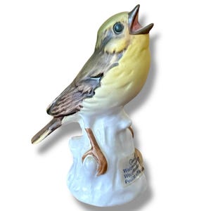 Vintage 1970&#39;s Goebel Bird Figurine / Wood Warbler / Hand Painted Porcelain 38028 / Bird Lover Gift / Vintage Shelfie