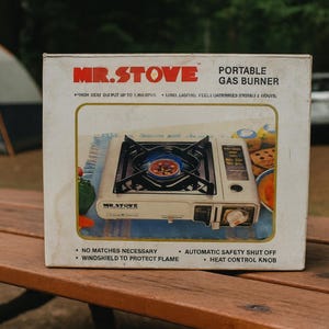 Vintage Mr Stove Portable Single Burner Gas Cook Stove / Camping Hiking Survival